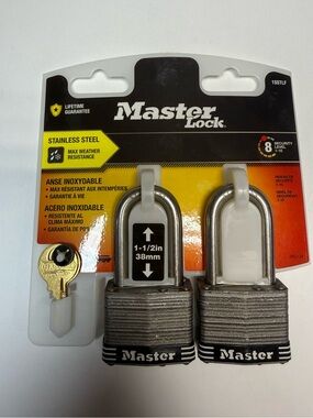 Master Lock 1SSTLF Stainless Steel Outdoor Padlocks Keyed Alike 2-Pack NEW